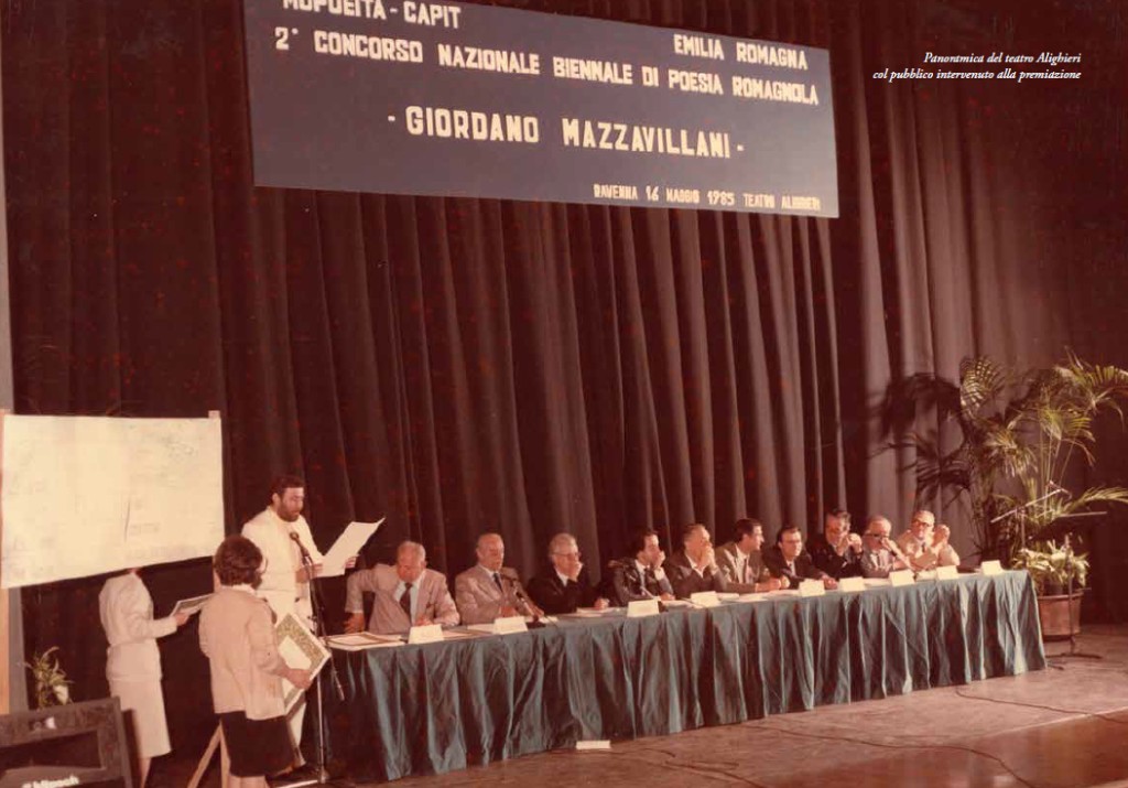 Panoramica del teatro Alighieri col pubblico intervenuto alla premiazione